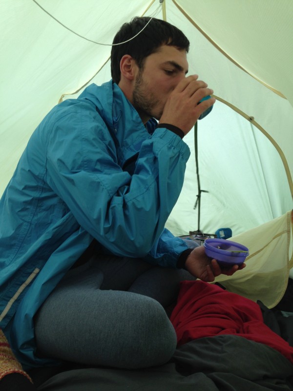 Fr&uuml;hst&uuml;ck im Zelt